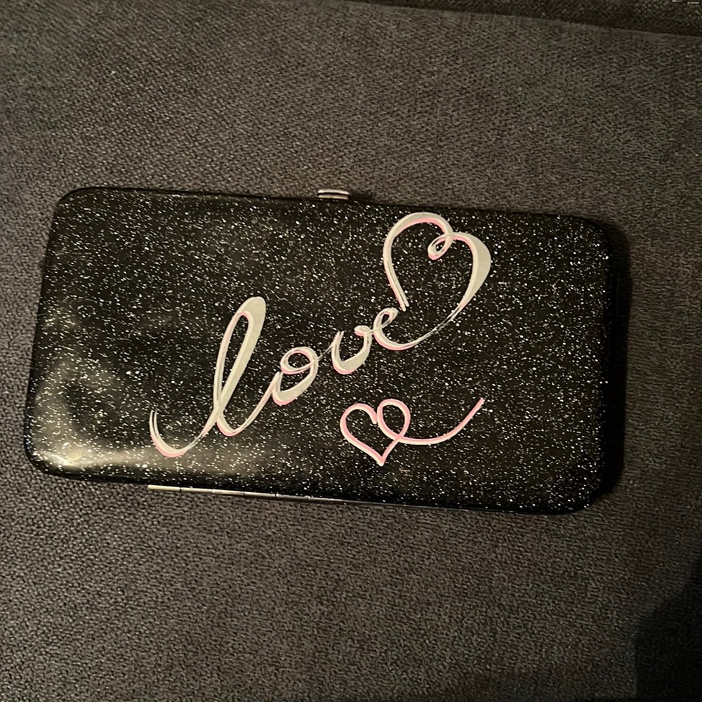 Hard shell wallet